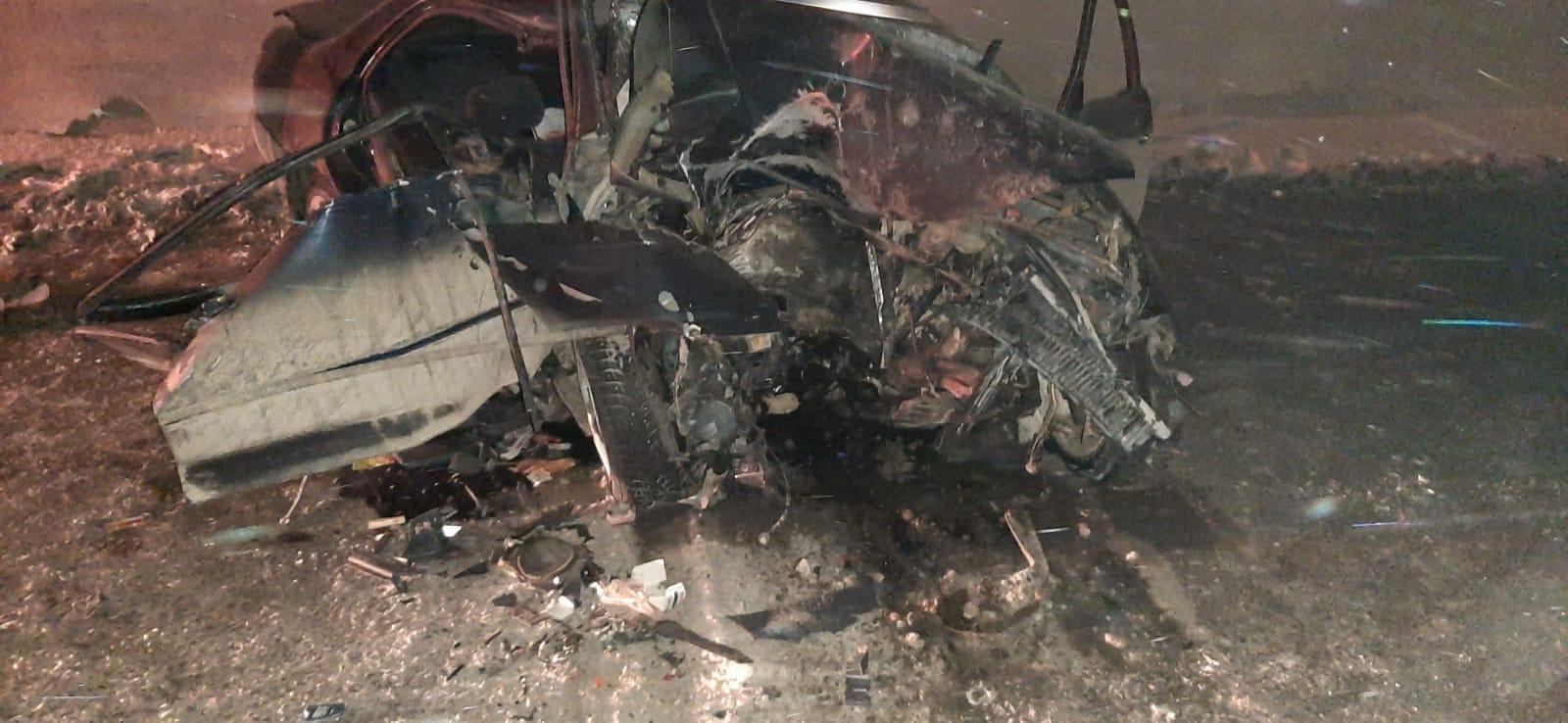 Фото В Новосибирске водитель Toyota погиб в ДТП с фонарным столбом 2